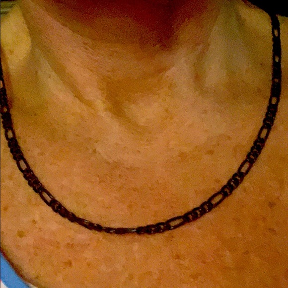 Black chain & scarf clasp you get both 24” chain - Picture 5 of 6